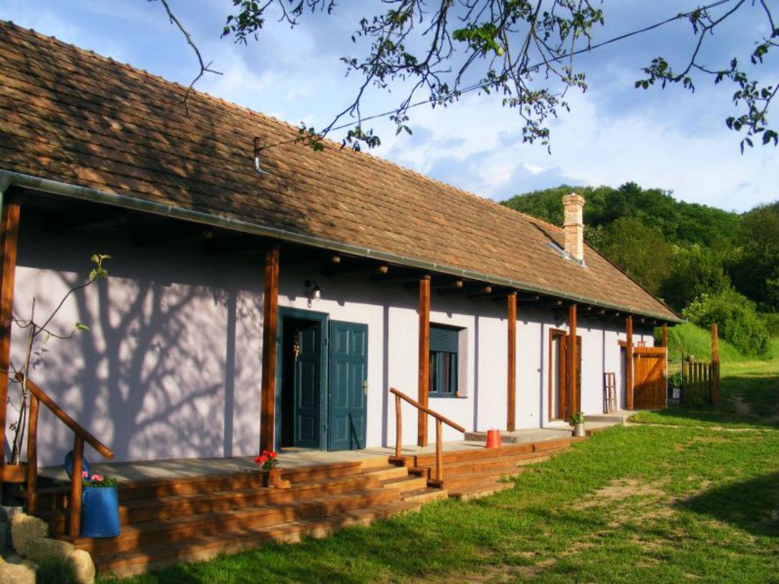 Bakancstanya Ketbodony Exterior photo